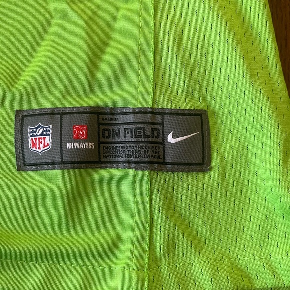 Nike Seattle Seahawks Russell Wilson Jersey - Picture 2 of 6